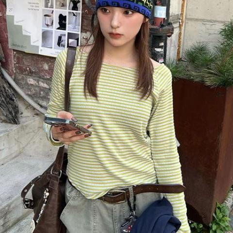nugu T-Shirt