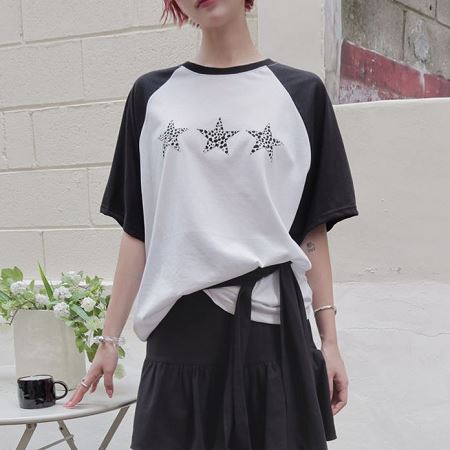 yunaj T-Shirt