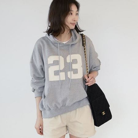 graychic 衛衣