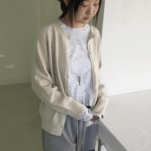 howu 針織開衫