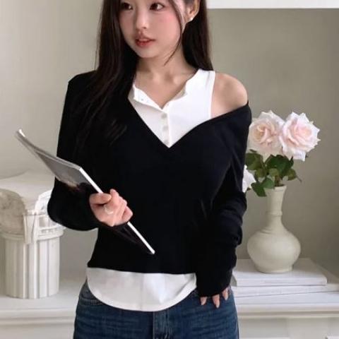 onmyone T-Shirt