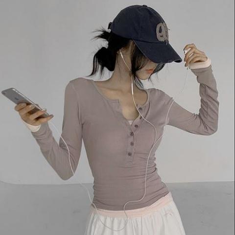 gosister T-Shirt