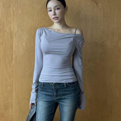 jnstore T-Shirt